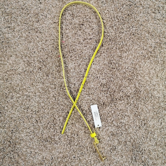 NWT Bcbgeneration neon yellow thin belt - Picture 4 of 7